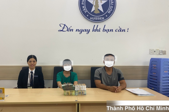 Có nên nhờ Thừa phát lại làm chứng khi giao nhận tiền?