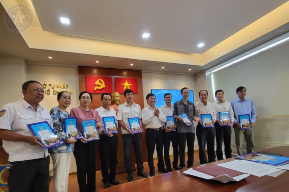 Công bố kết quả xét duyệt hồ sơ đề nghị thành lập Văn phòng Thừa phát lại