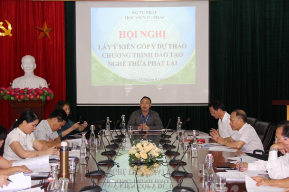 Bàn về chương trình đào tạo Thừa phát lại