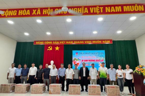 Đoàn Thừa Phát Lại Việt Nam hỗ trợ người dân Phường Bình Kiến, Tỉnh Đắk Lắk khắc phục hậu quả mưa lũ